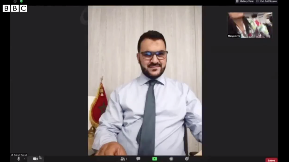 Journaliste expulsée de son siège en direct: le studio de la BBC Arabic dévasté par le souffle de l’explosion - vidéo