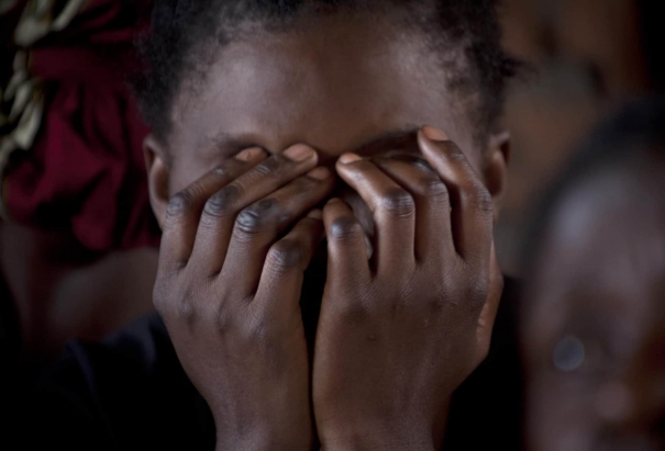 Kidnappée, violée pendant 10 jours à la « cité imbécile », elle raconte :