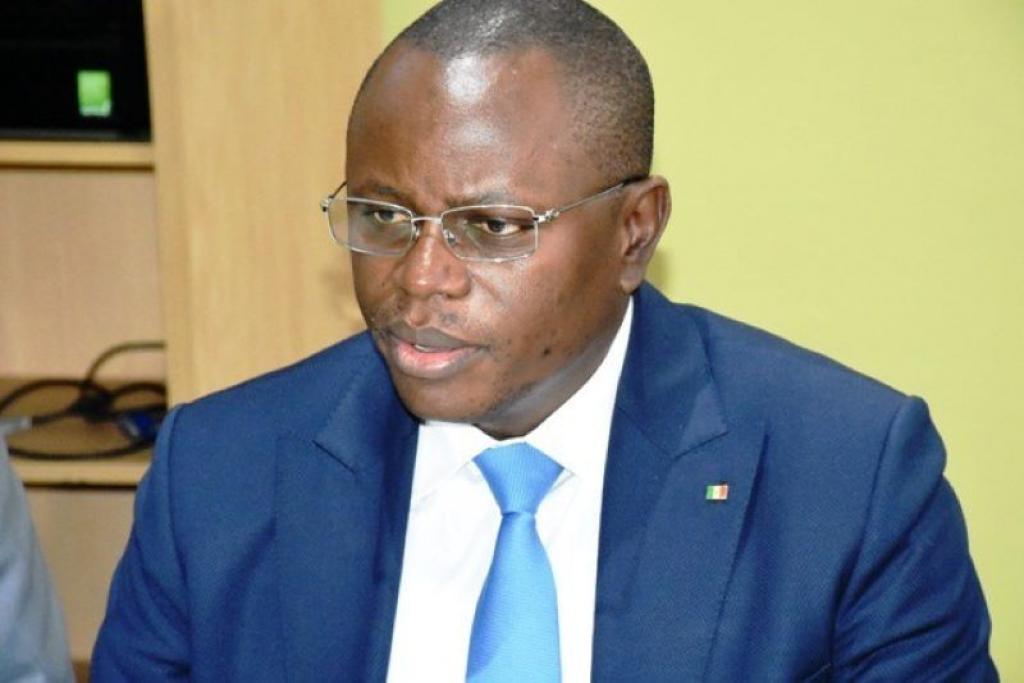 Le Ministre des Sports au chevet de Mbaye Gueye, le premier Tigre de Fass Le Ministre des Sports au chevet de Mbaye Gueye, le premier Tigre de Fass