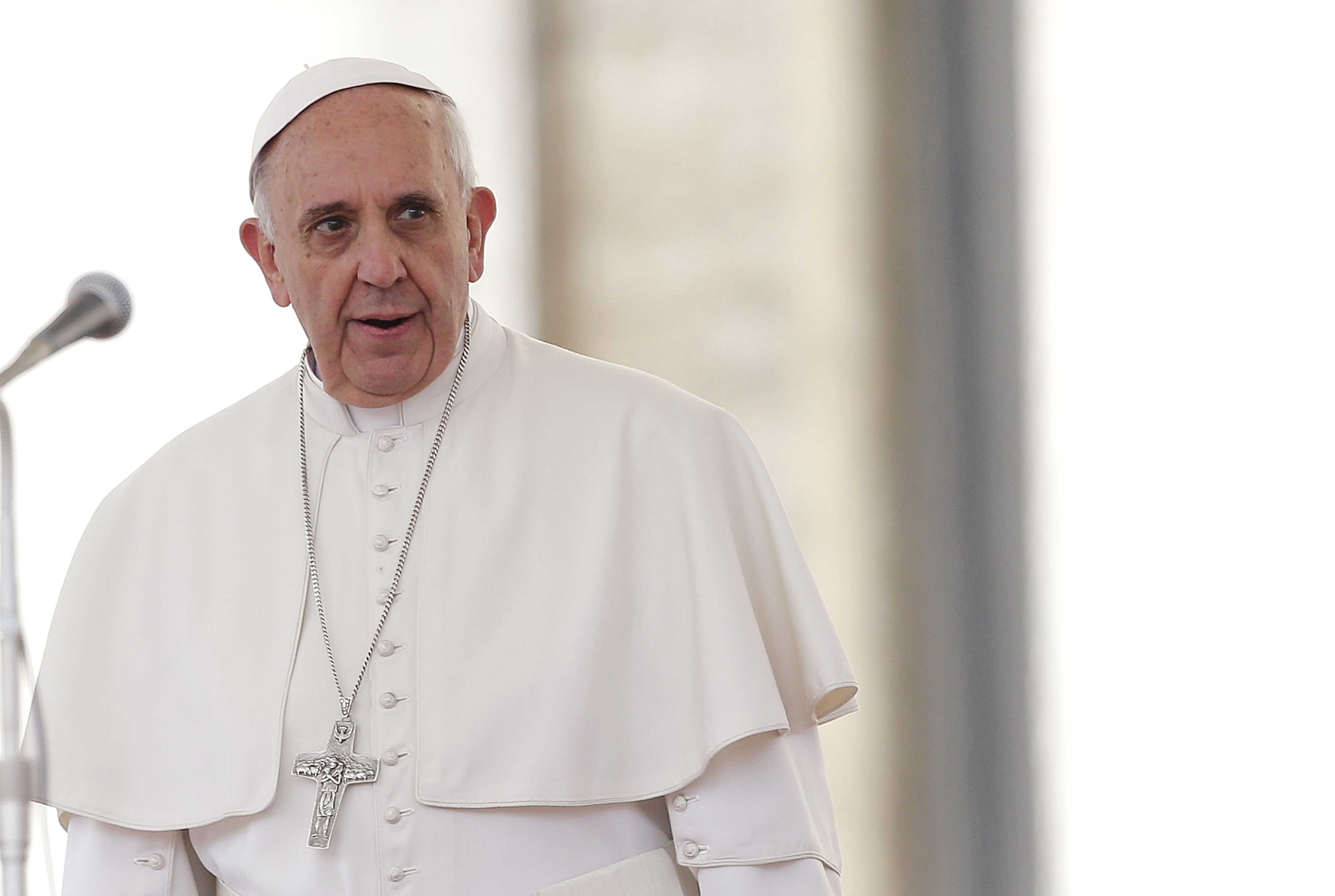 Le pape François donne son approbation historique aux unions civiles homosexuelles