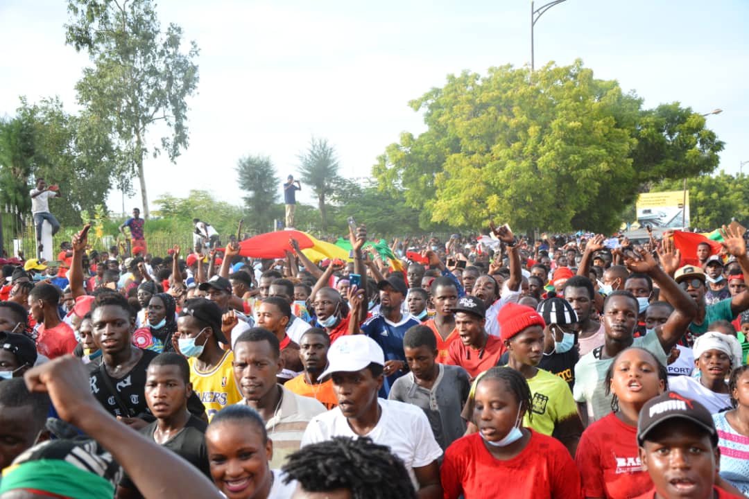 Arrêt sur image- Marche contre le Pr Condé- La démonstration de force des ressortissants Guinéens à Dakar