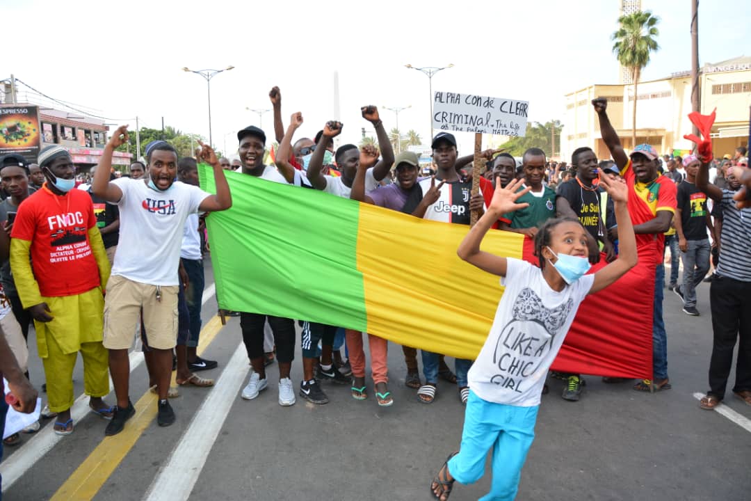 Arrêt sur image- Marche contre le Pr Condé- La démonstration de force des ressortissants Guinéens à Dakar