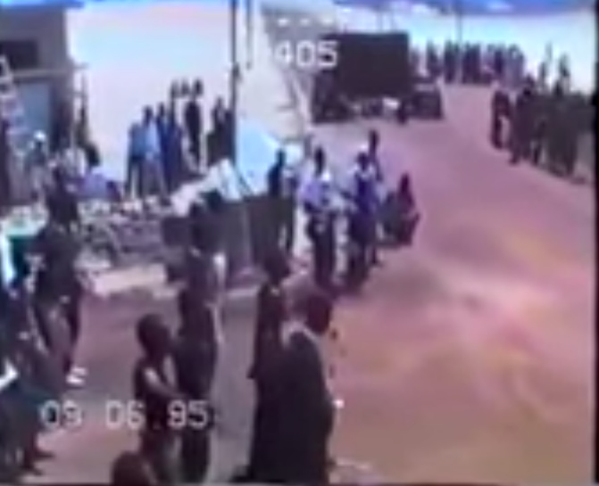 Serigne Modou Kara Mbacké en 1995... En train de prêcher des agresseurs