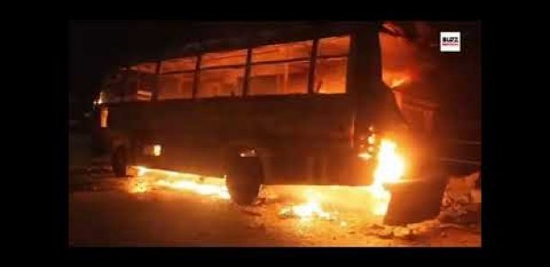 Guett Ndar: Les populations mettent le feu sur un bus qui a mortellement fauché un enfant