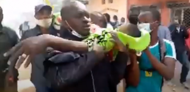 Affrontements chez Sonko: Un manifestant atteint à la tête