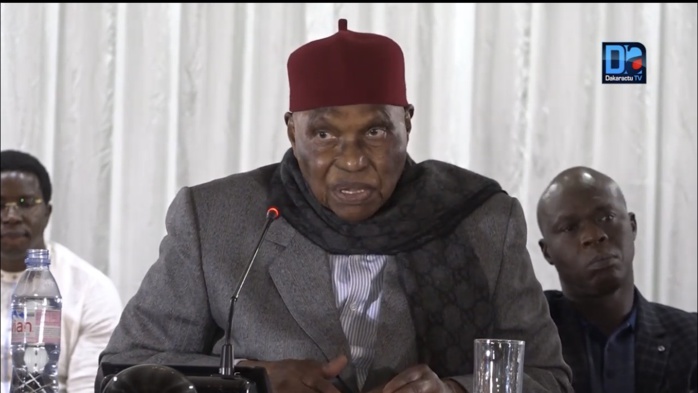 Abdoulaye Wade : « Sonko a manqué de prudence et a été piégé »