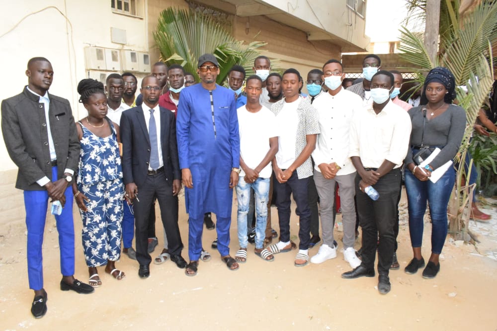 Visite de courtoisie - Habib Niang renouvelle son engagement envers les étudiants Thièssois établis à Dakar (VIDÉO -PHOTOS)