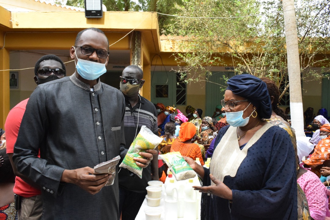 Thiès- Séminaire de Formation pour les femmes de Habib Niang de l'APR sur la gestion des financements (texte et vidéo)
