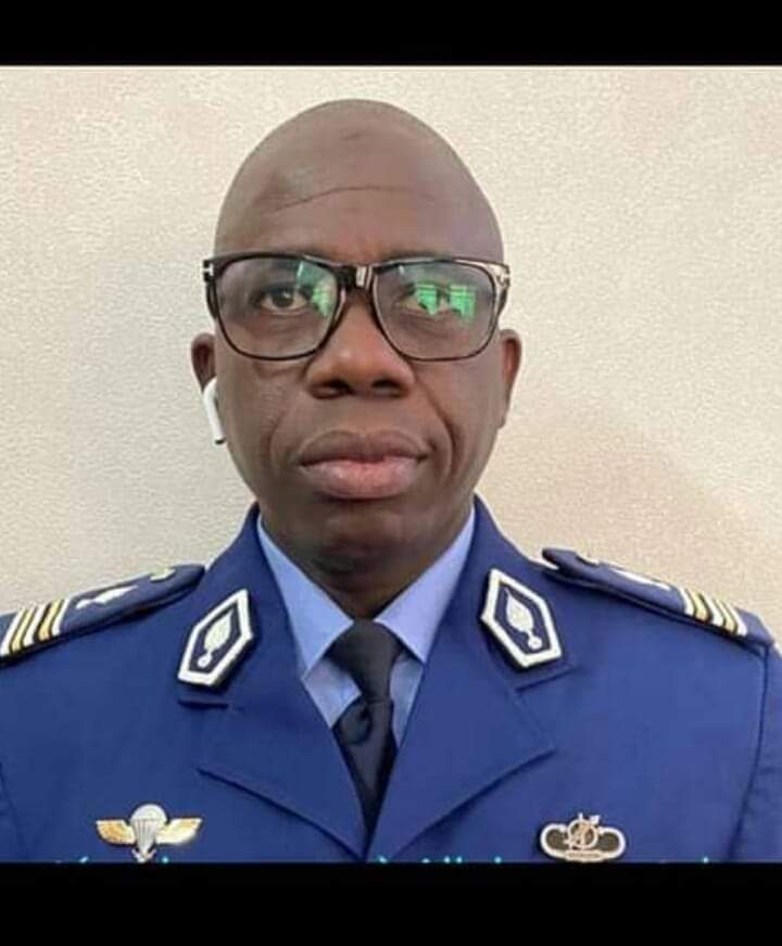 Promu depuis le 1er avril dernier, le Lieutenant-Colonel Abdou Mbengue est désormais le patron des gendarmes de Dakar Promu depuis le 1er avril dernier, le Lieutenant-Colonel Abdou Mbengue est désormais le patron des gendarmes de Dakar