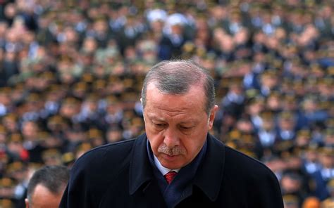 Covid-19 :  Le Pr Erdogan confine les Turcs jusqu'au... 17 mai prochain