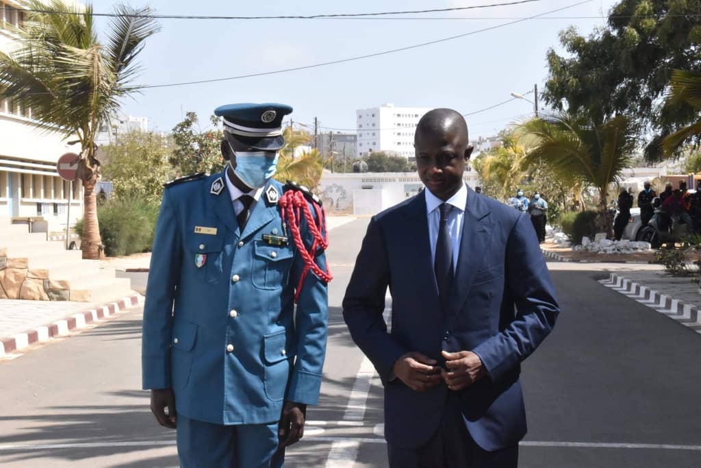 INSTALLATION DU NOUVEAU DIRECTEUR GÉNÉRAL DE LA POLICE NATIONALE (Images)