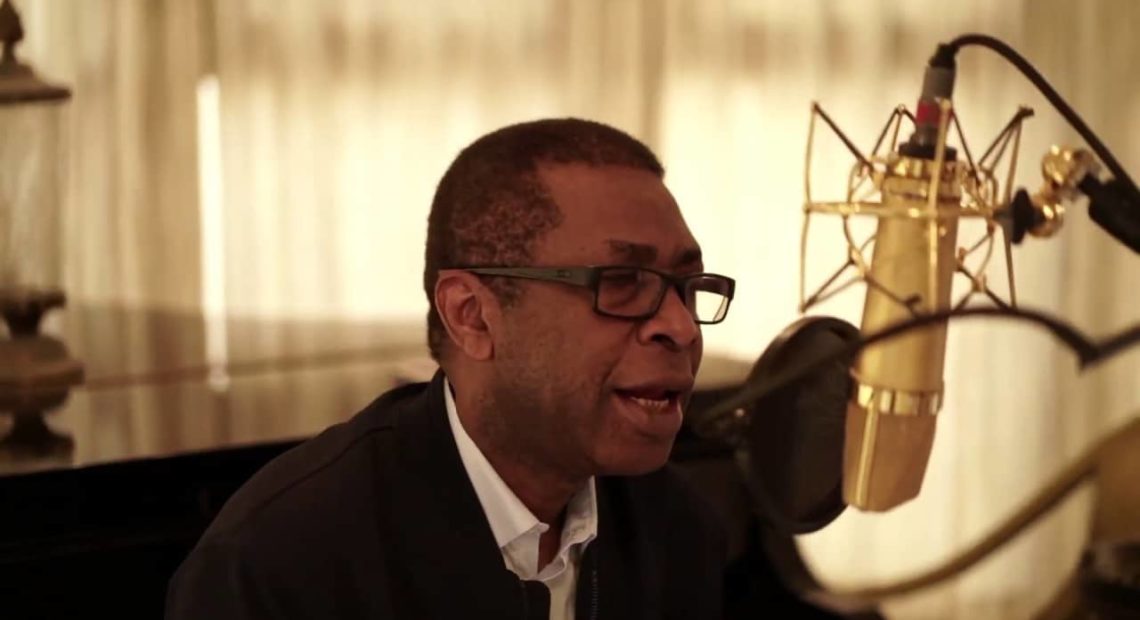 Confiné depuis deux ans, Youssou Ndour annonce la sortie de  trois ...albums