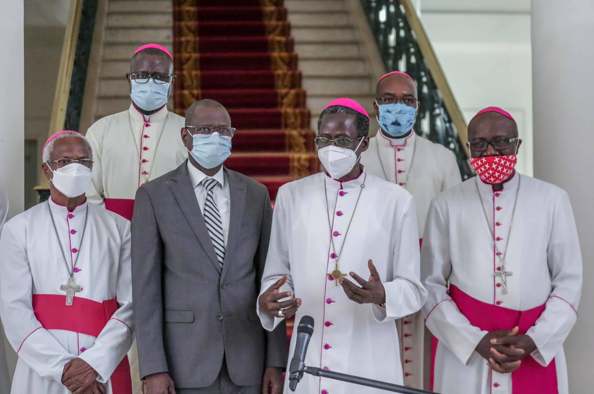 L' Archevêque de Dakar, Monseigneur Benjamin Ndiaye reçu par le Pr Macky