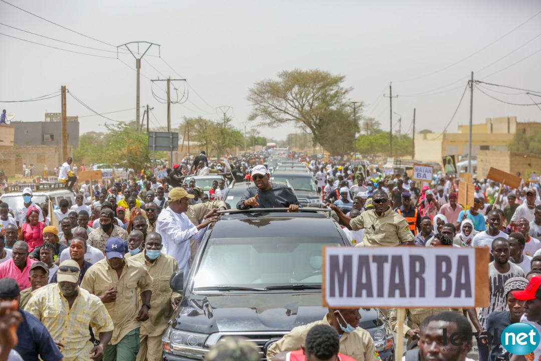 Tournée économique: Voici les images de l’arrivée de Macky Sall à Fatick