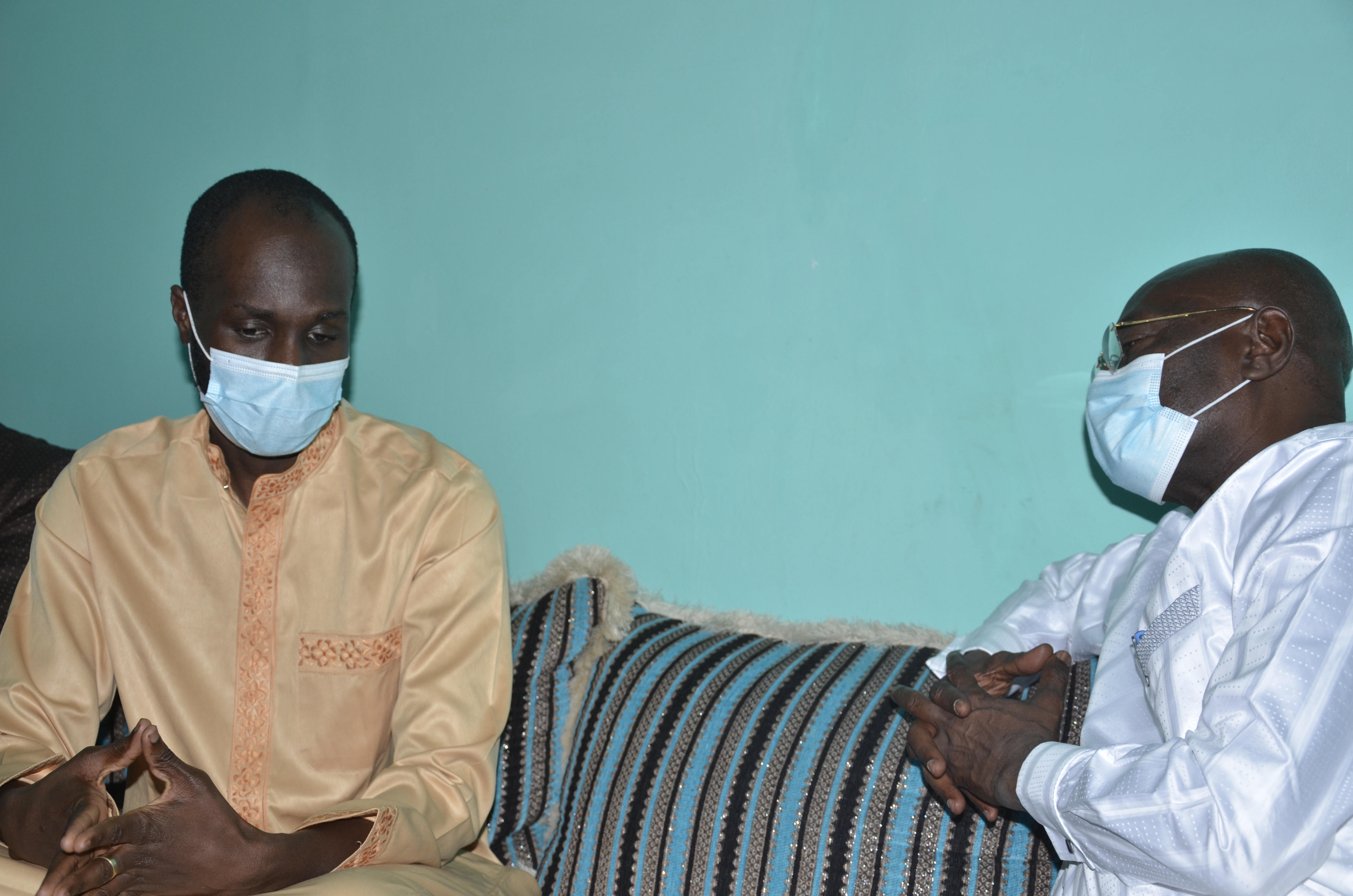 Les condoléances du ministre de la Culture et de la Communication, Abdoulaye Diop à nos confrères de leral.net  (images)
