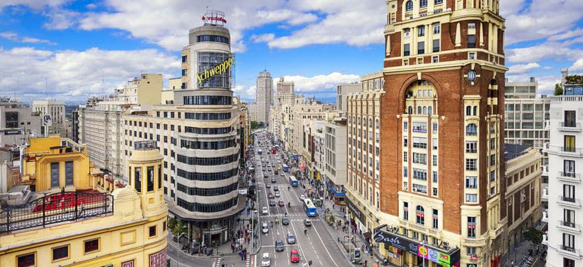 Tourisme : les craintes de Madrid et Lisbonne face au variant delta