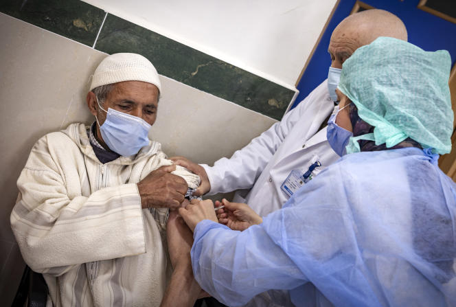 L'Arabie saoudite rouvre ses frontières, la vaccination est en passe d'y devenir la règle