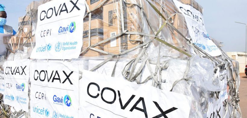Covid-19: le Sénégal a réceptionné 140160 doses d’AstraZeneca offertes par le Royaume-Uni via l’initiative Covax