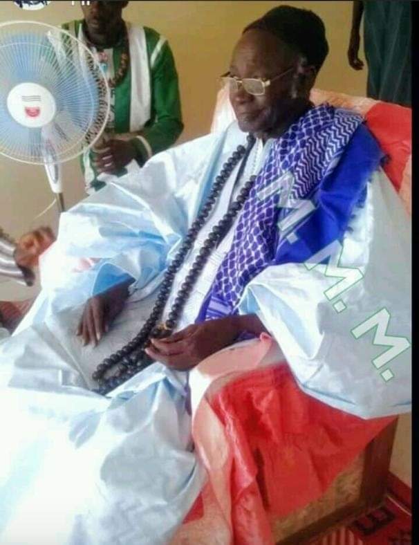 Voici le nouveau khalif des "Baye Fall", Cheikh Mouhamadoul Moustapha Fall ! Voici le nouveau khalif des "Baye Fall", Cheikh Mouhamadoul Moustapha Fall !