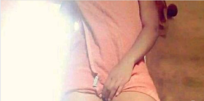 Il menace de publier une photo obscène de son ex-petite amie Il menace de publier une photo obscène de son ex-petite amie