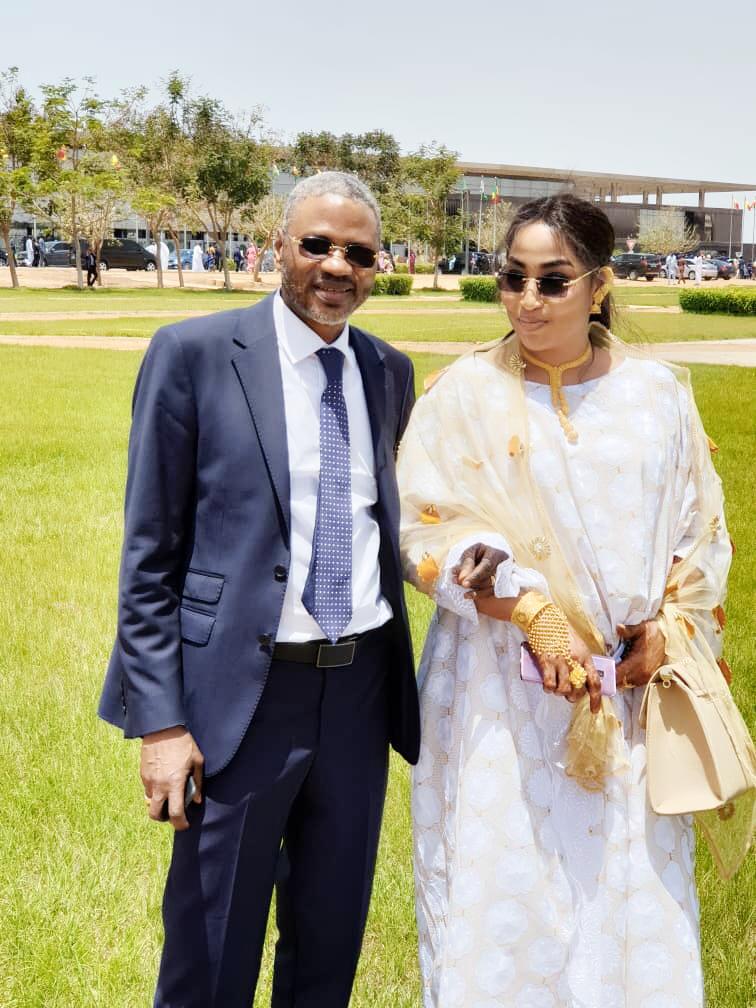 "Sagnssé" le jour du Magal – Pourquoi ces critiques bêtes et méchantes dans la presse en ligne contre Adja Ngoya Fall ? "Sagnssé" le jour du Magal – Pourquoi ces critiques bêtes et méchantes dans la presse en ligne contre Adja Ngoya Fall ?