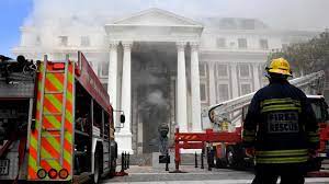 Incendie au Parlement sud-africain : l'Assemblée nationale complètement détruite