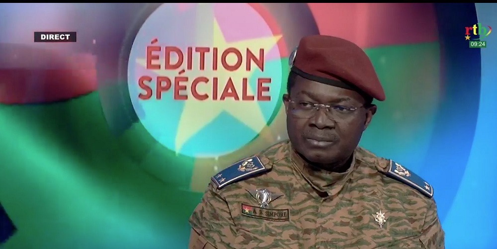 Burkina Faso: Le gouvernement confirme les tirs mais dément la tentative de coup d’Etat Burkina Faso: Le gouvernement confirme les tirs mais dément la tentative de coup d’Etat