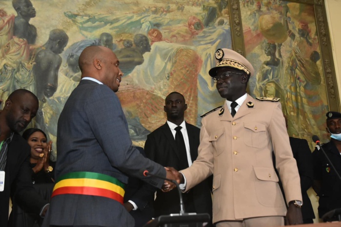 Barthélémy Dias installé nouveau maire de Dakar : « Je ne suis pas à la tête de la ville pour un combat contre les institutions de l’État … Mais je l’invite à une collaboration sincère… »