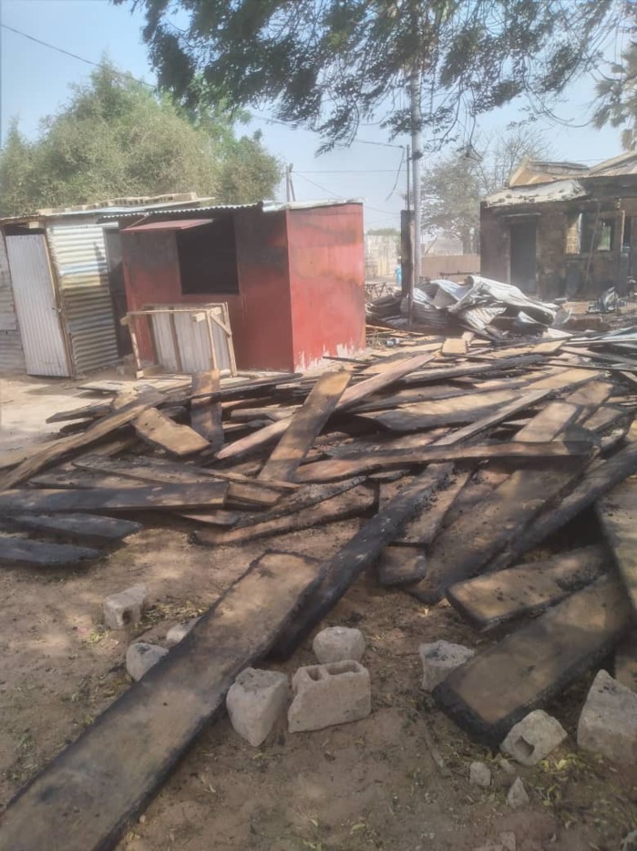 Kabatoki : Un violent incendie cause d'énormes dégâts matériels et engloutit plusieurs millions de fcfa.