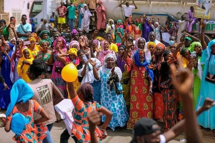 Tamba déroule le tapis rouge pour Macky