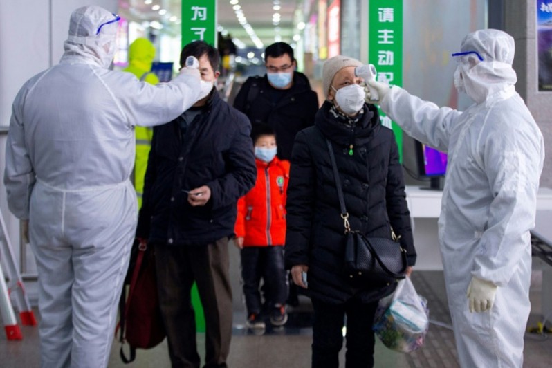 Covid-19: la Chine confine des millions de personnes après une flambée de cas record