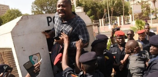Dakar : Une dizaine d’arrestations notifiée dont Guy Marius Sagna, Dame Mbodj et Baye Niasse