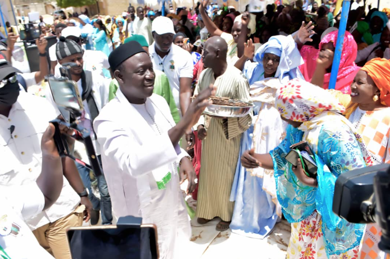 Journée de Solidarité Ramadan par la DISTRIBUTION DE KITS ALIMENTAIRES Mamadou Diagne  SY MBENGUE « gâte » les populations de Tivaouane