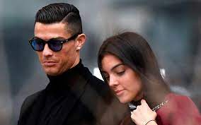 Cristiano Ronaldo annonce le décès de l’un de ses jumeaux