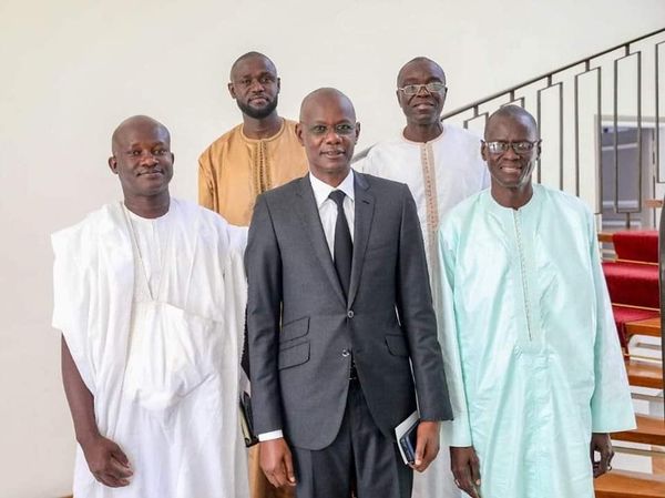 Yewwi Askan Wi perd son maire à Bambey - Assane Ida reçu par le Président Sall.