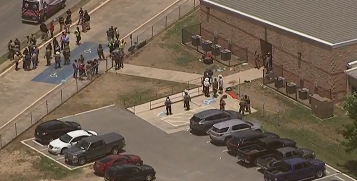 Texas : 15 morts dont 14 enfants dans une fusillade dans une école