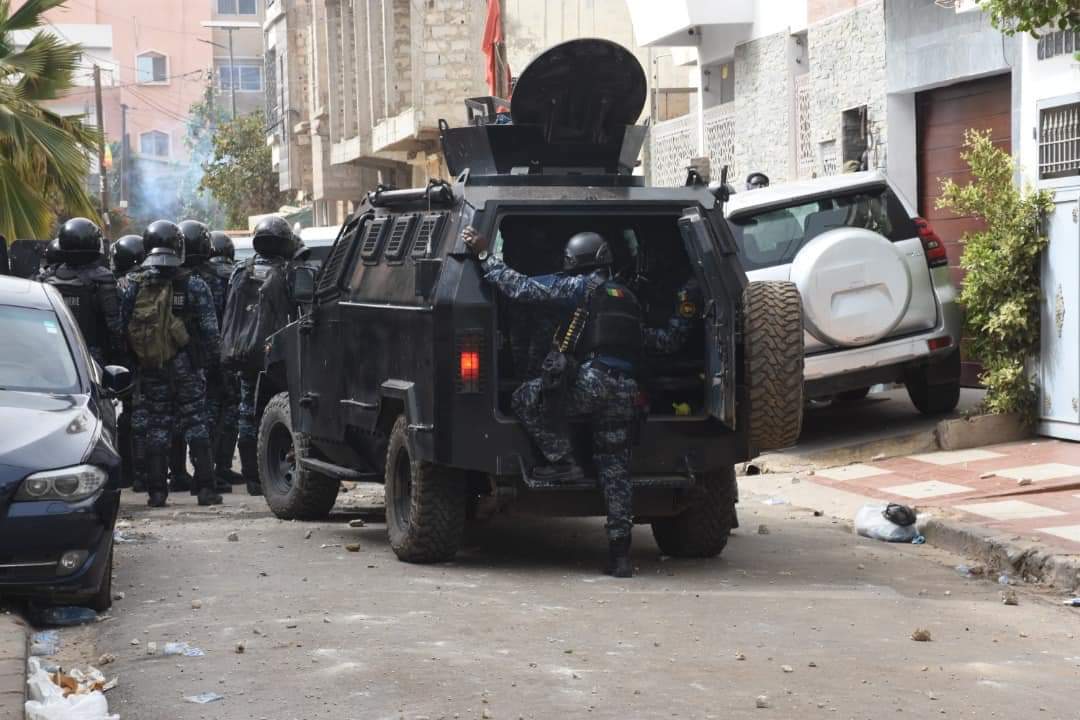 Bloqué dans sa maison, Barthélemy Dias vide son chargeur sur le Président Macky Sall et son régime