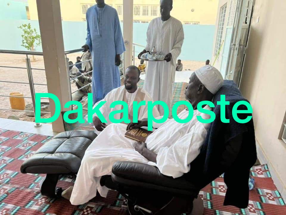 L'opposant Ousmane Sonko reçu par Serigne CHEIKH SALIOU MBACKÉ