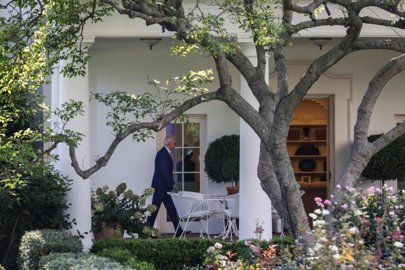"Je vais très bien", dit Biden, positif au Covid à 79 ans