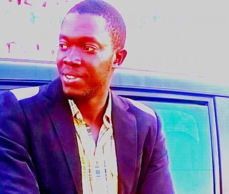 Débat public avec Mimi Toure:Sonko reconnaît la suprématie de Macky Sall! (Papa Malick Guisse)