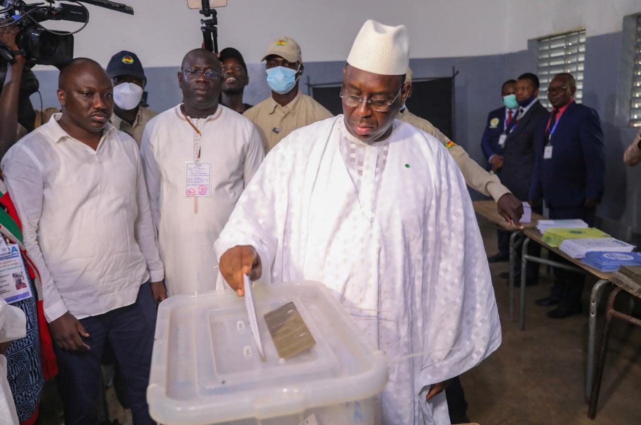Le Président Macky SALL a voté ce matin à Fatick