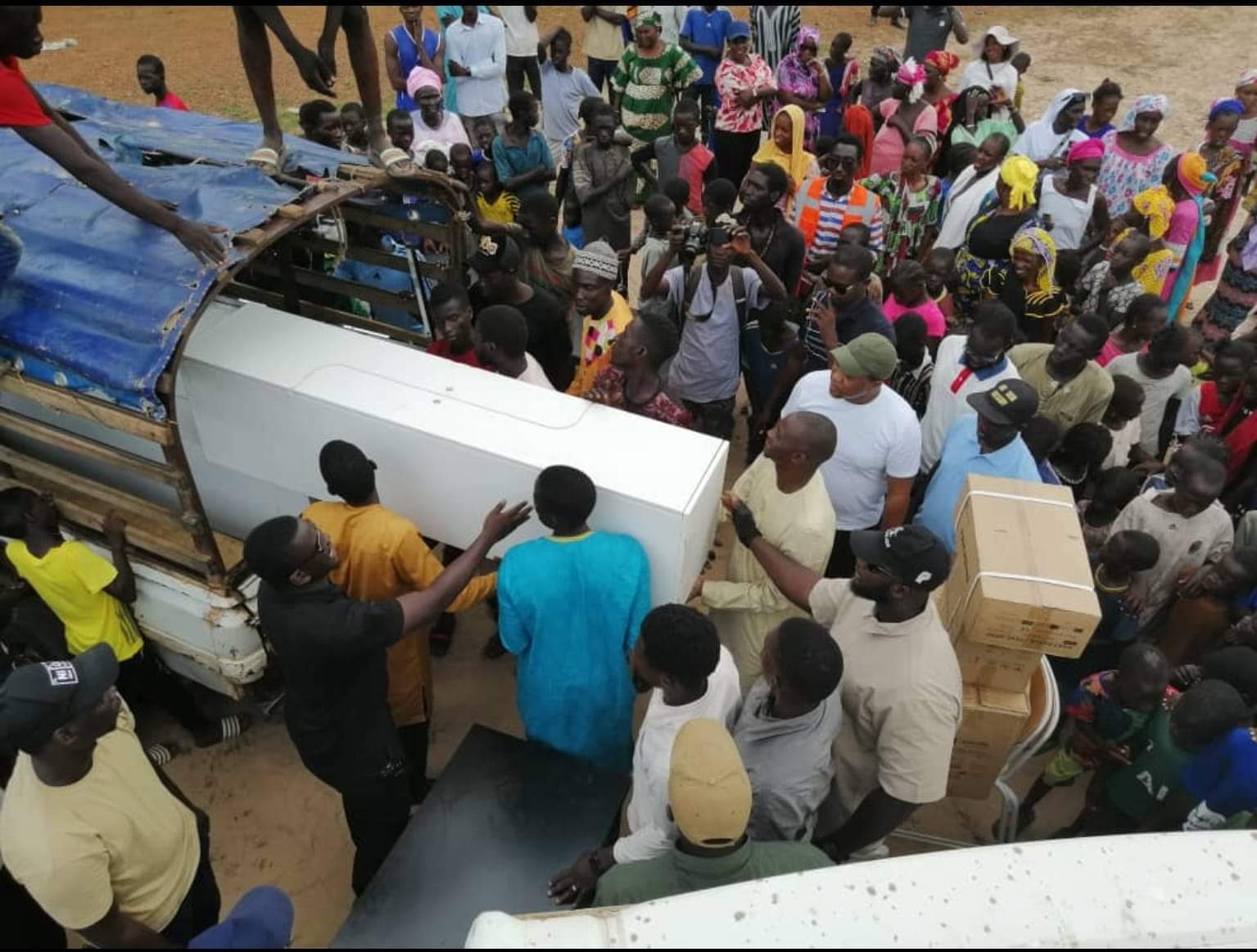 PROGRAMME "SEDDO THIONO YI"- Le mot du Président Bougane Guèye Dani après avoir soulagé le village de "Teumb Mbaye"