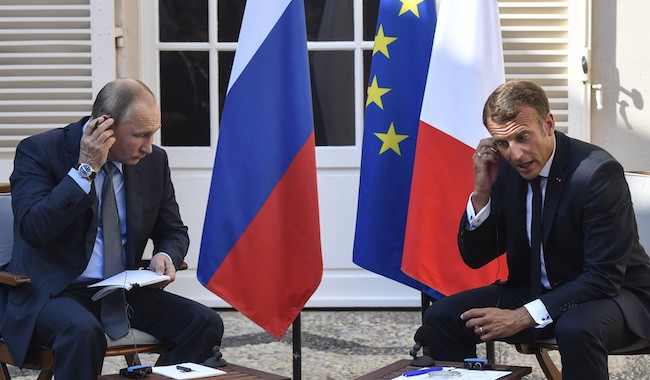 Guerre en Ukraine : Macron et Poutine se sont entretenus par téléphone