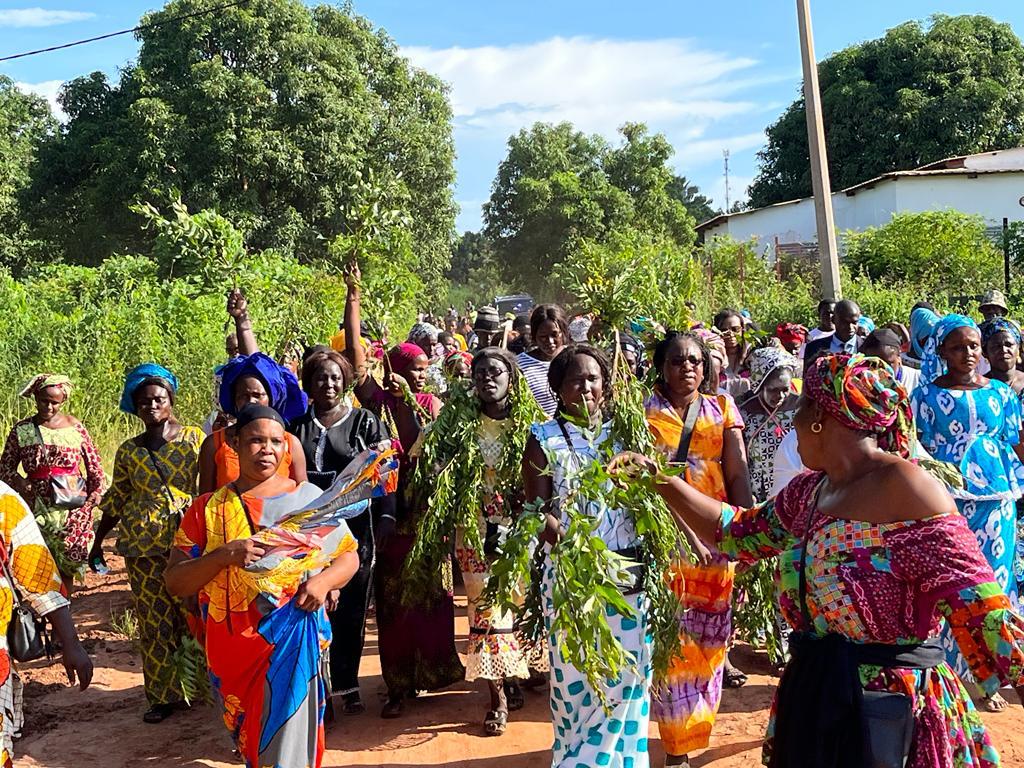 Niaguis déroule le tapis rouge pour son maire Victorine Anquediche NDEYE Niaguis déroule le tapis rouge pour son maire Victorine Anquediche NDEYE