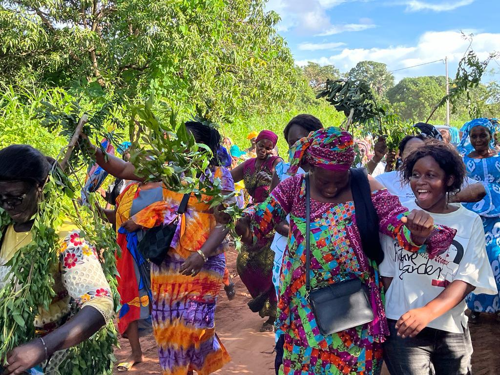 Niaguis déroule le tapis rouge pour son maire Victorine Anquediche NDEYE Niaguis déroule le tapis rouge pour son maire Victorine Anquediche NDEYE