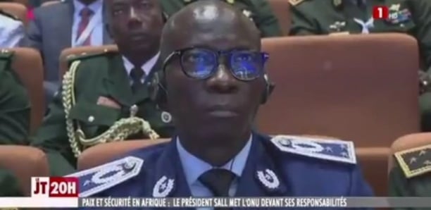 Déclaré “malade, mourant et hors du pays” : Le Général Moussa Fall est bien à Dakar…