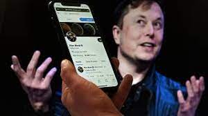 Le rachat de Twitter finalisé, Elon Musk licencie des dirigeants