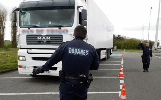 France : 400 kg de résine de cannabis dissimulés dans un camion en provenance du Maroc