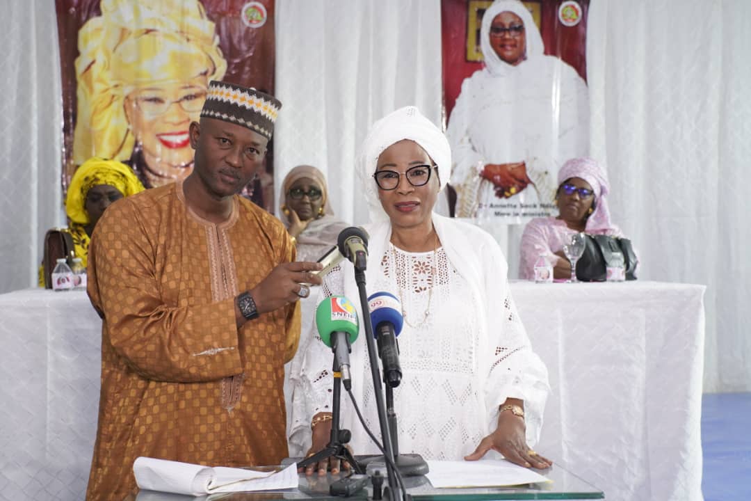(Images)Passation de service de Madame Deme à la PNA,la sicap remercie le Président Macky sall!
