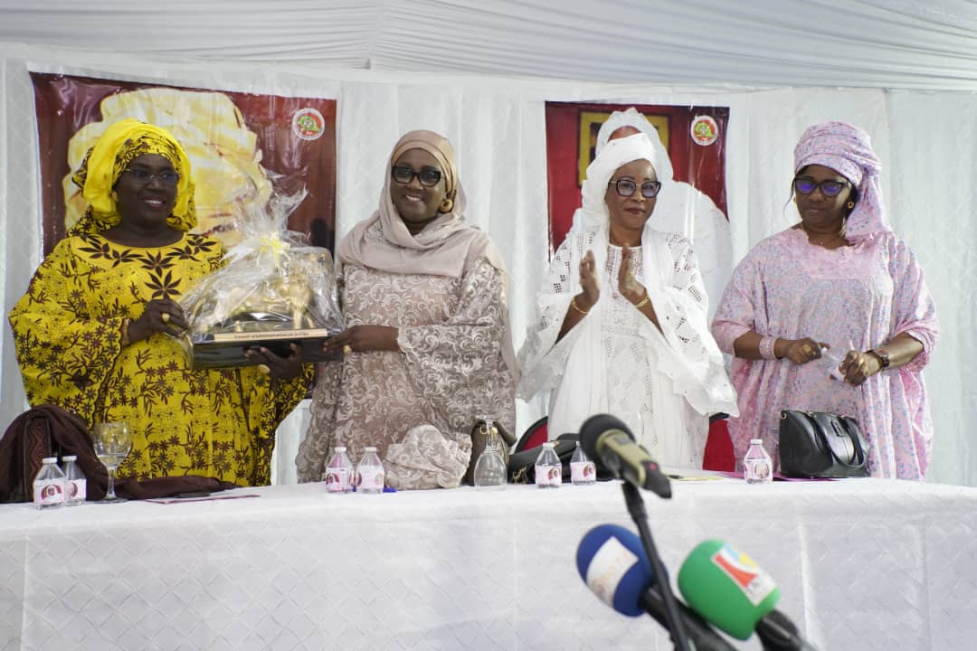 (Images)Passation de service de Madame Deme à la PNA,la sicap remercie le Président Macky sall!
